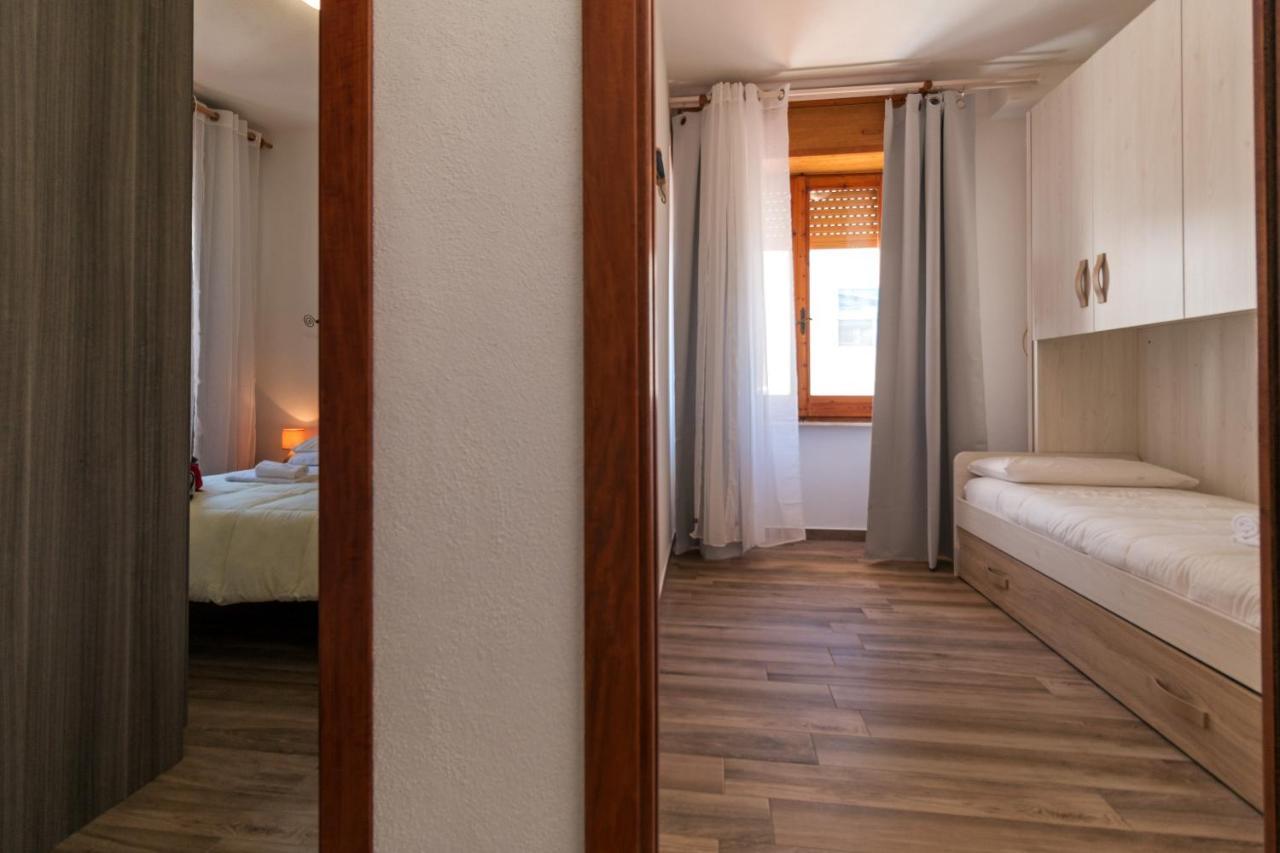 Casa Riccio Lejlighed Cala Gonone Eksteriør billede