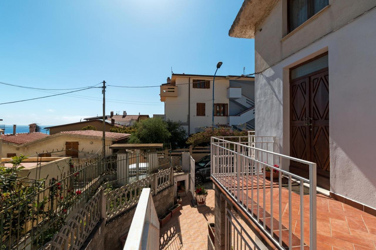 Casa Riccio Lejlighed Cala Gonone Eksteriør billede